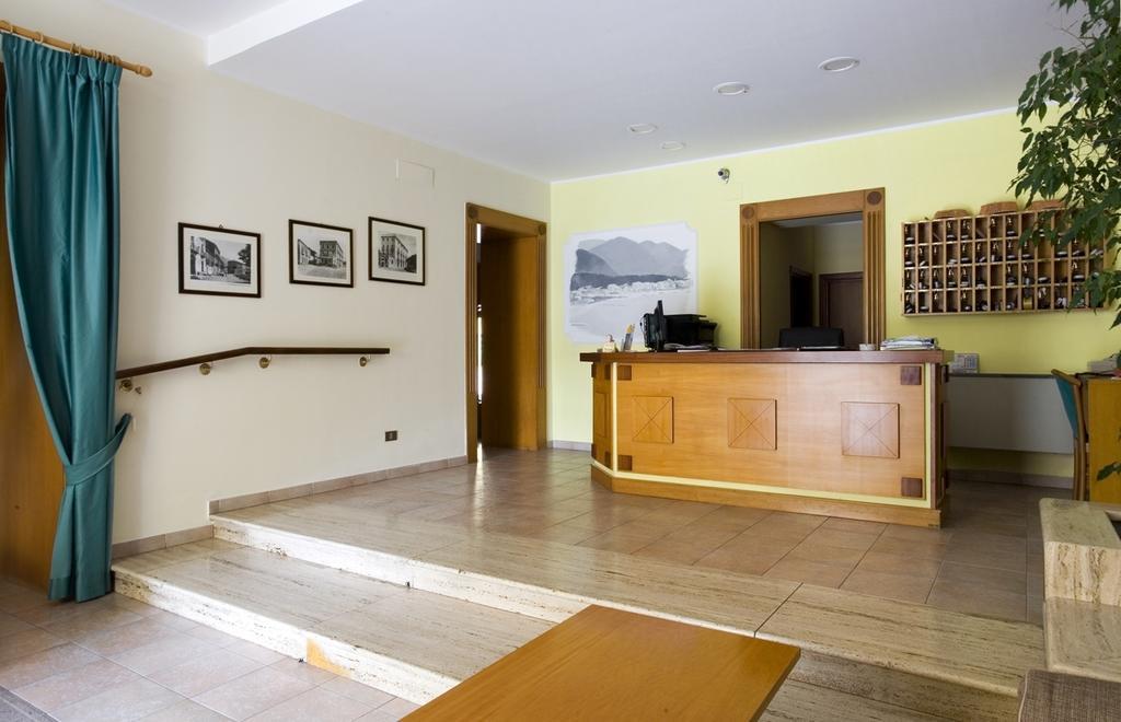 Hotel Vittoria サプリ エクステリア 写真